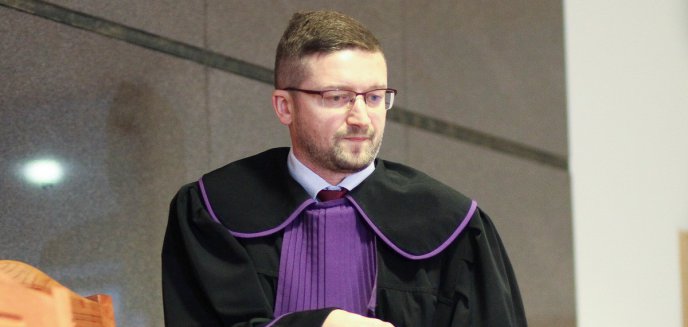 Artykuł: Decyzja rzecznika dyscyplinarnego sędziów: sędzia Paweł Juszczyszyn zawieszony i z mniejszym wynagrodzeniem